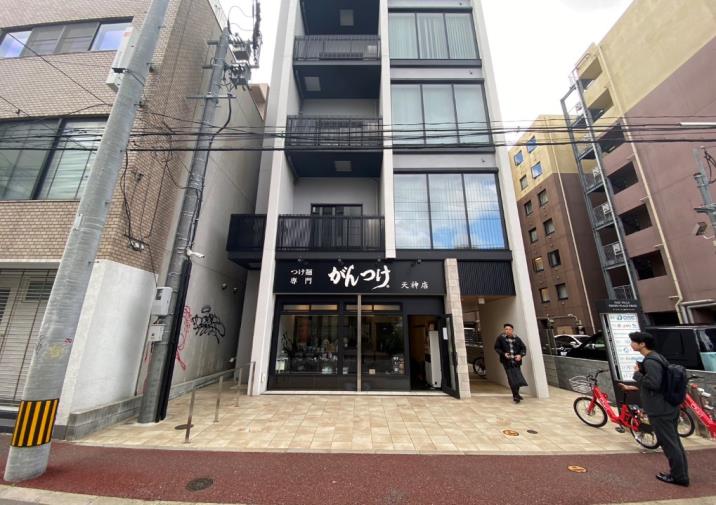 天神駅徒歩9分　内装美麗！重飲食OKラーメン居抜き物件！